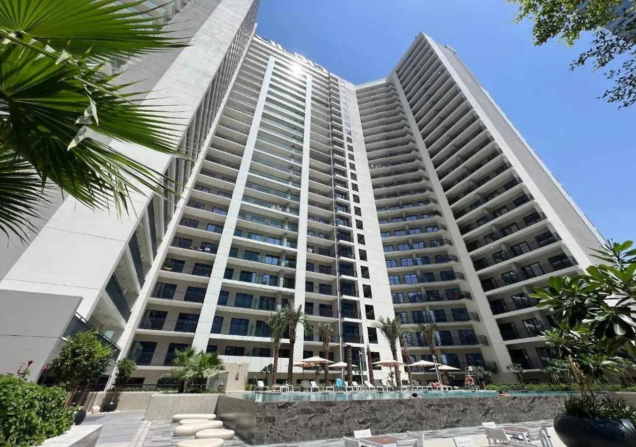 Apartment Keyrock Living - Lakeview Luxury In Zada Tower Dubai United Arab Emirates